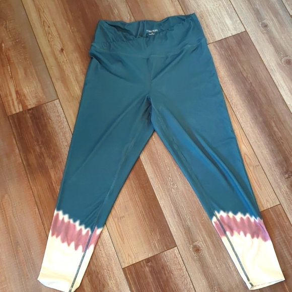 🆕 BUNDLE Of Athletic Legging's / Livi & Maurices / 0x & 14/16 - Picture 3 of 7